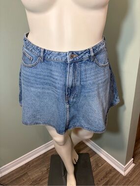 134. H&M Light Blue Denim Mini Skirt